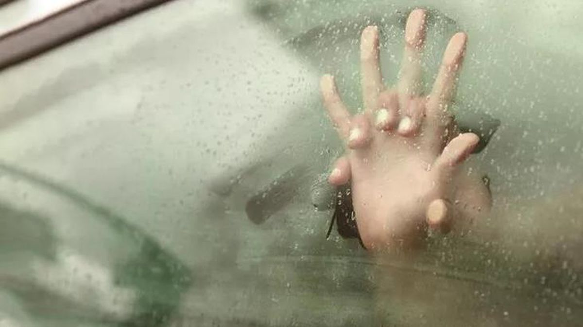 İhbara giden polisler, şüpheli araçta meslektaşlarını cinsel ilişkiye girerken yakaladı