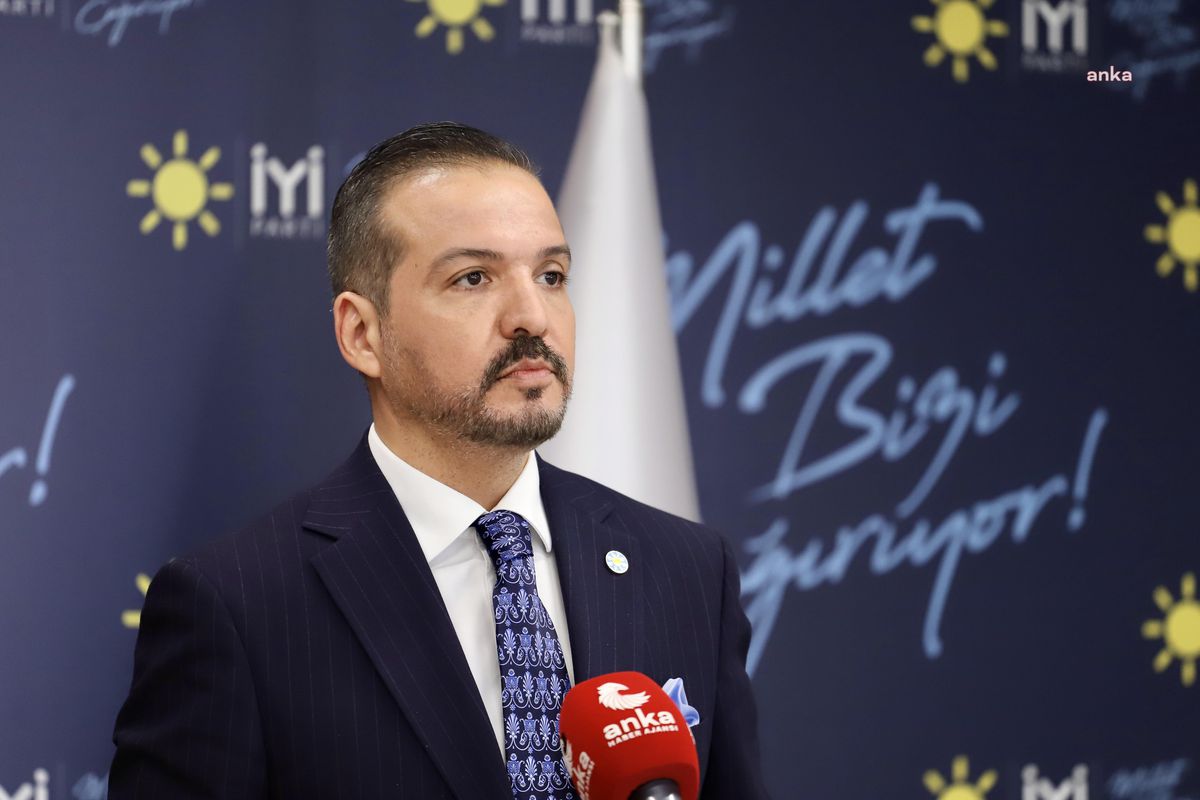 Kürşad Zorlu: İsveç\'teki Türk Büyükelçiliği Önünde Bir Grubun Kur\'an-I Kerim Yakmayı Planladıkları İddia Edilen Eyleme İzin Verilmesi Kabul Edilemez