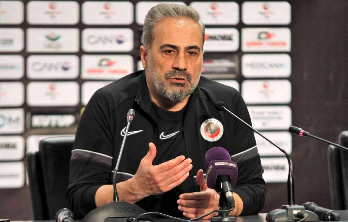 Mustafa Dalcı: "Bugün 15 günde yapılan bir takımı izledik"