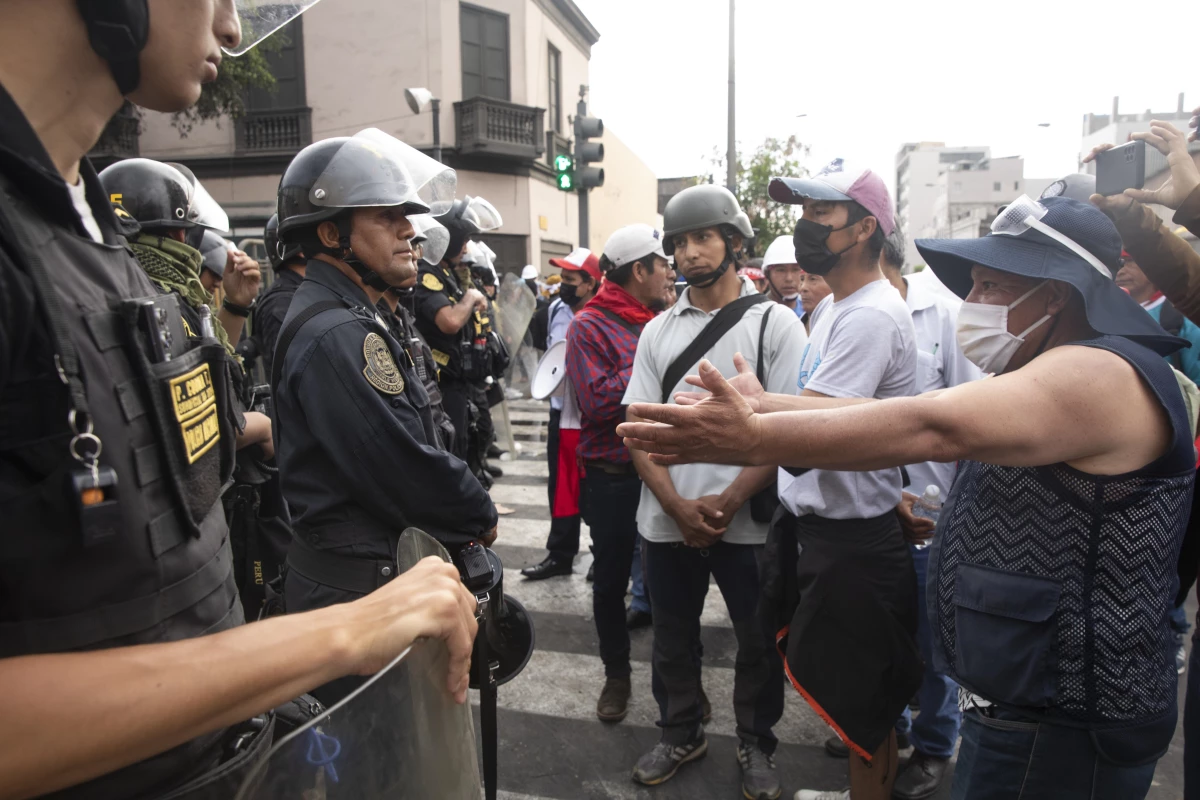 Peru\'da Protestolar Sürüyor
