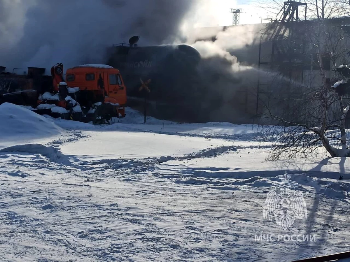 Rusya\'da demiryolu tanklarında yangın