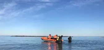 Sakarya'da kayıp tatilci, denizde aranıyor