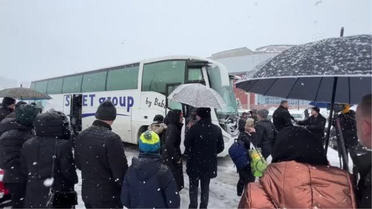 SARAYBOSNA - Bilgi yarışmasında dereceye giren Boşnak öğrenciler İstanbul gezisi için yola çıktı