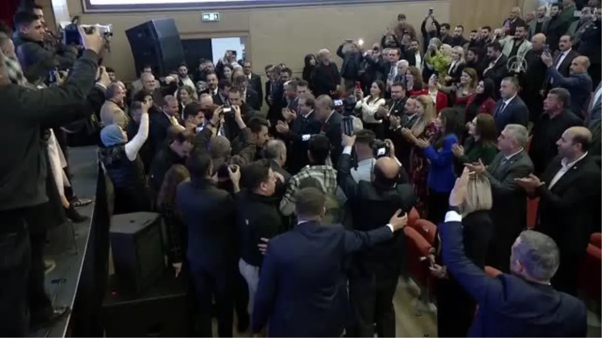 Akşener: " (İsveç\'te Kur\'an-ı Kerim yakılması) İsveç hükümetinin buna insan hakları, fikir hürriyeti çerçevesi içinde izin vermesini en şiddetli bir...