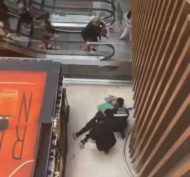 AVM'de korkunç kaza! Birinci kattan zemine düşen kadının hayati tehlikesi devam ediyor