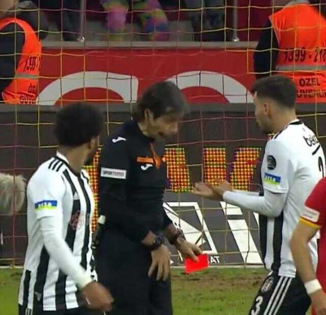 Bu skandal çok konuşulur! Hakem Kalkavan, Rosier'i neden attığını eliyle gösterdi