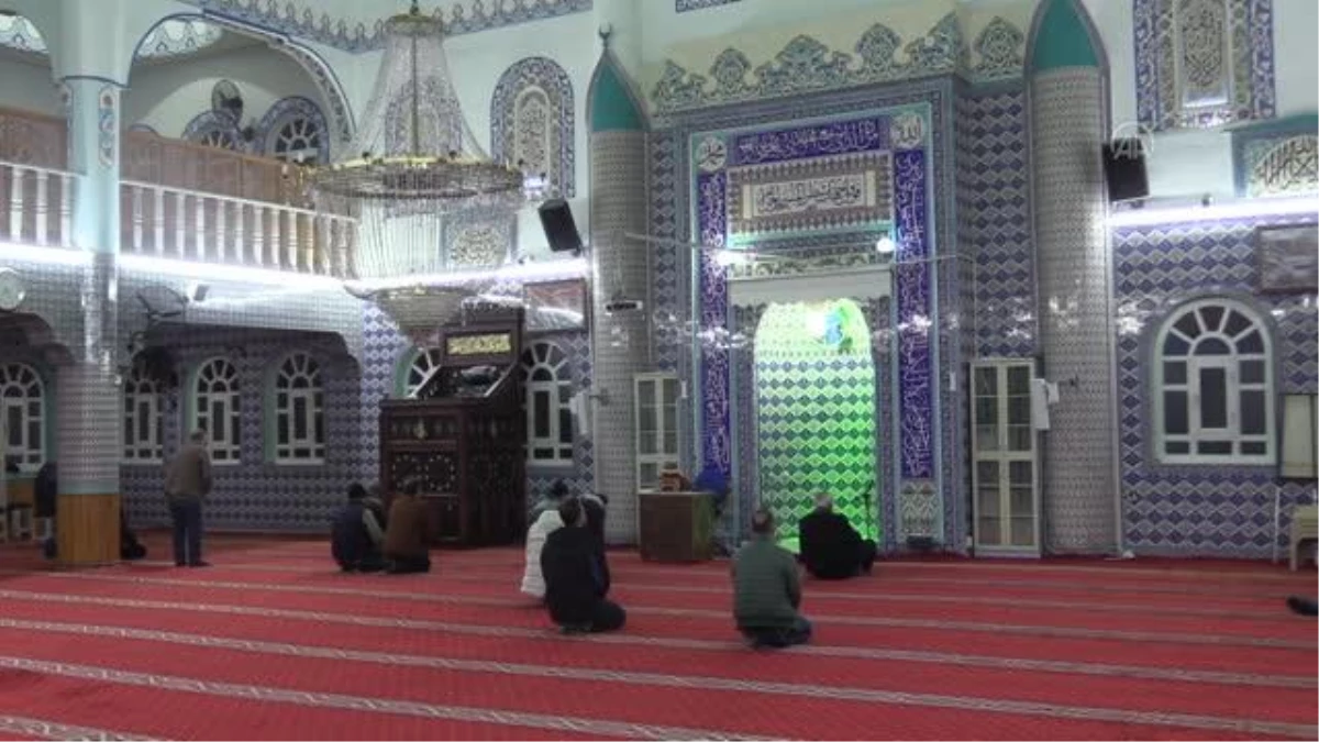 Camilerde, "Kur\'an ziyafeti ve duada buluşalım" programı düzenlendi