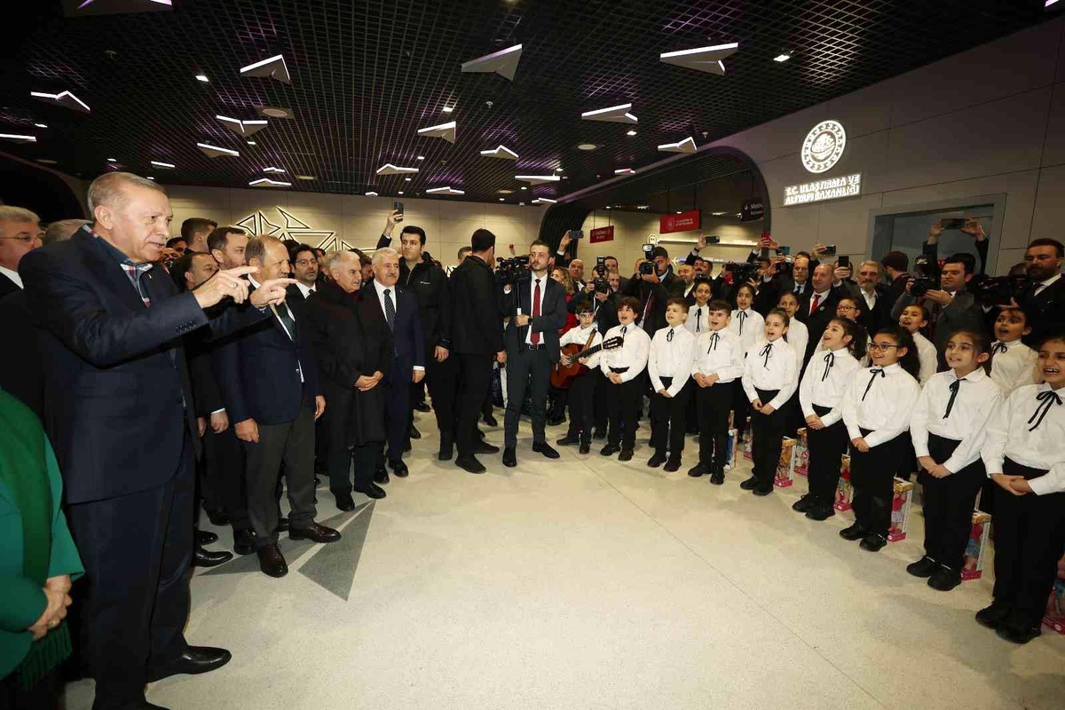 Cumhurbaşkanı Erdoğan, Kağıthane İstanbul Metrosu test sürüşünü yaptı