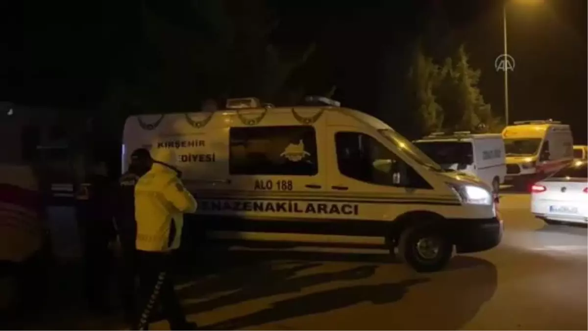 Eşini öldüren koca, aynı silahla kendini vurdu