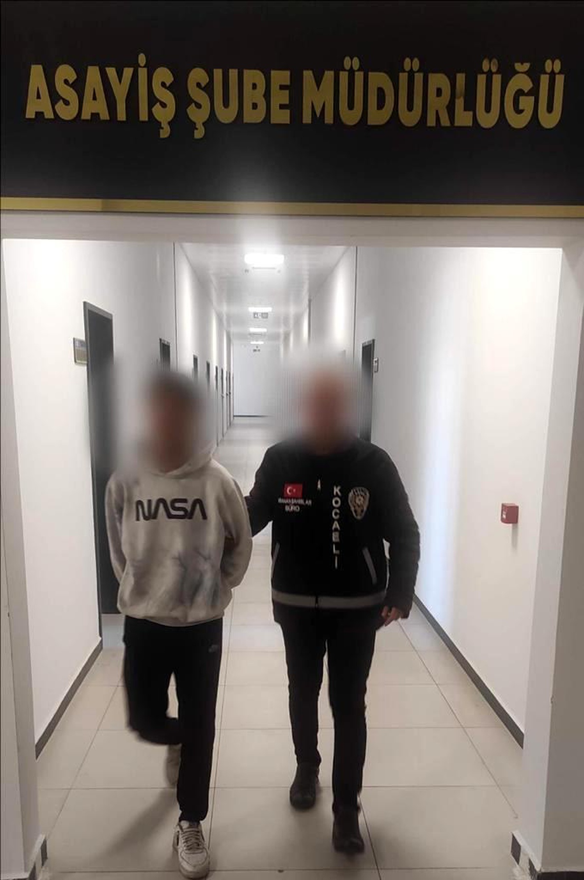 Hırsızlık suçundan aranıyordu, yakalandı