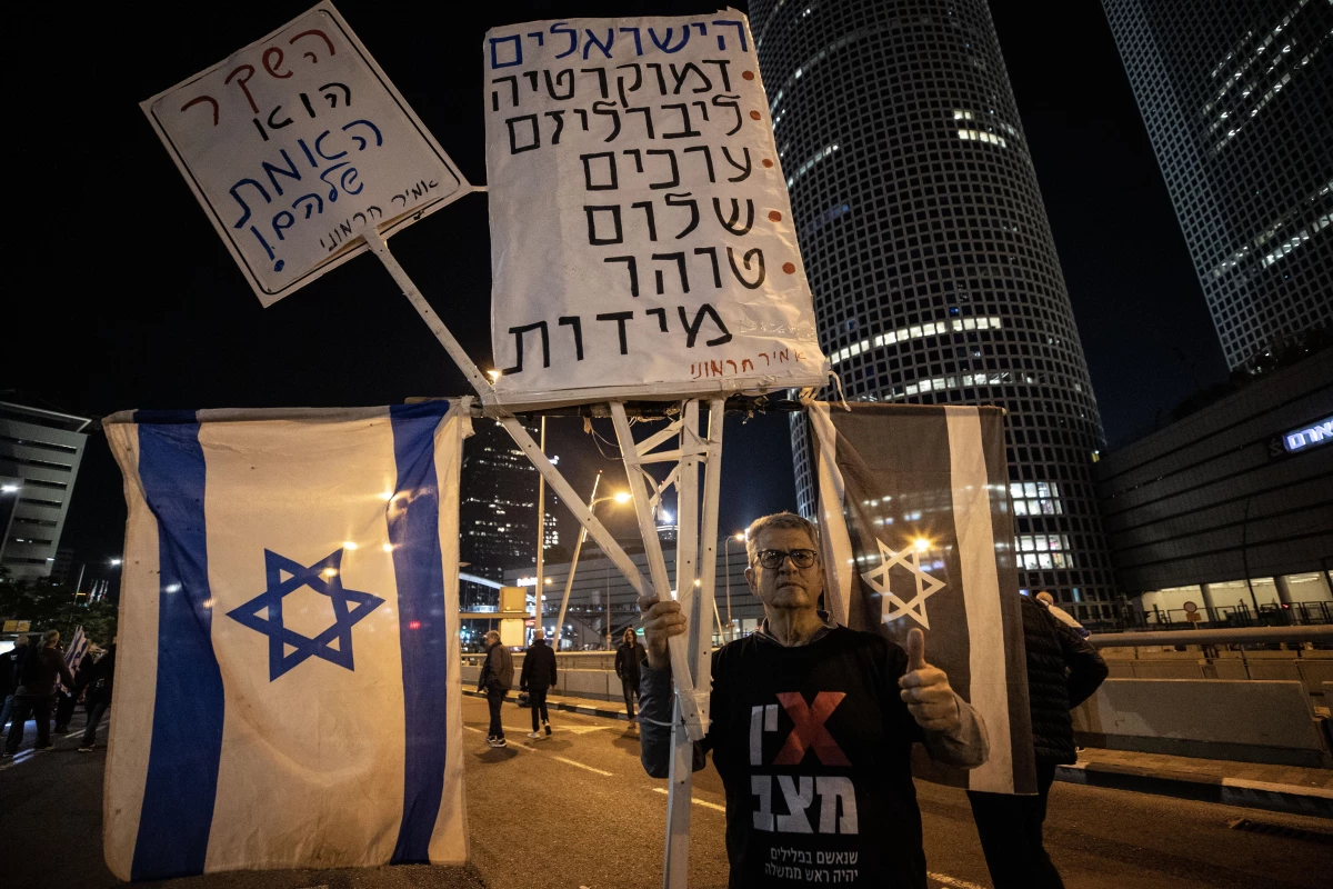 İsrailli göstericiler Netanyahu hükümetini protesto etti (4)