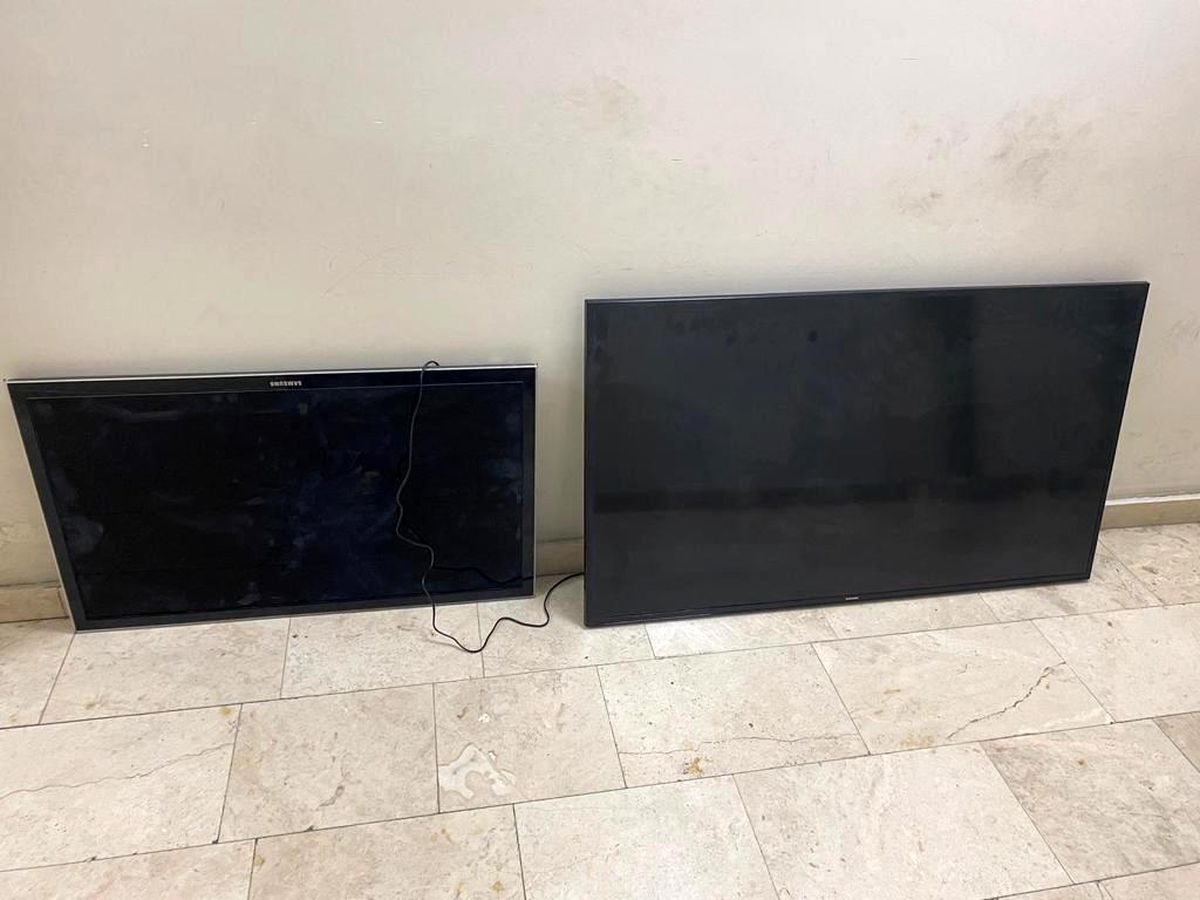İstanbul\'da ilginç hırsızlık kamerada: Kapalı otele girerek televizyon çaldılar