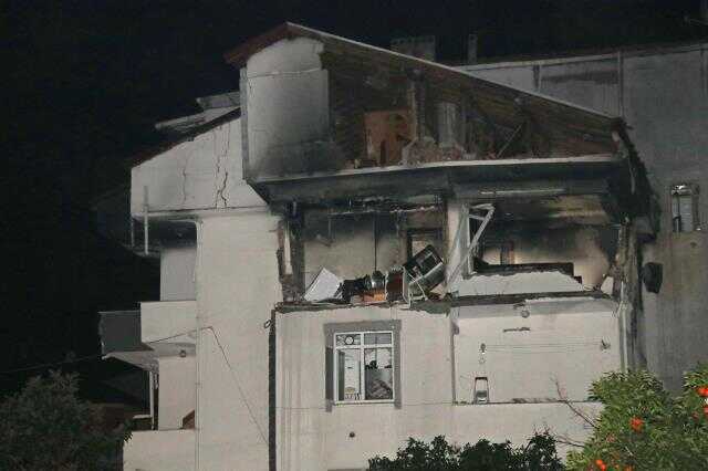 Kocaeli'de doğal gaz borusunun patlaması sonucu 2'si ağır 5 kişi yaralandı Kocaeli'de doğal gaz borusunun patlaması sonucu 2'si ağır 5 kişi yaralandı
