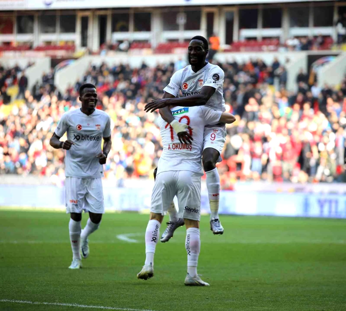 Sivasspor\'da Mustapha Yatabare gollerine devam ediyor