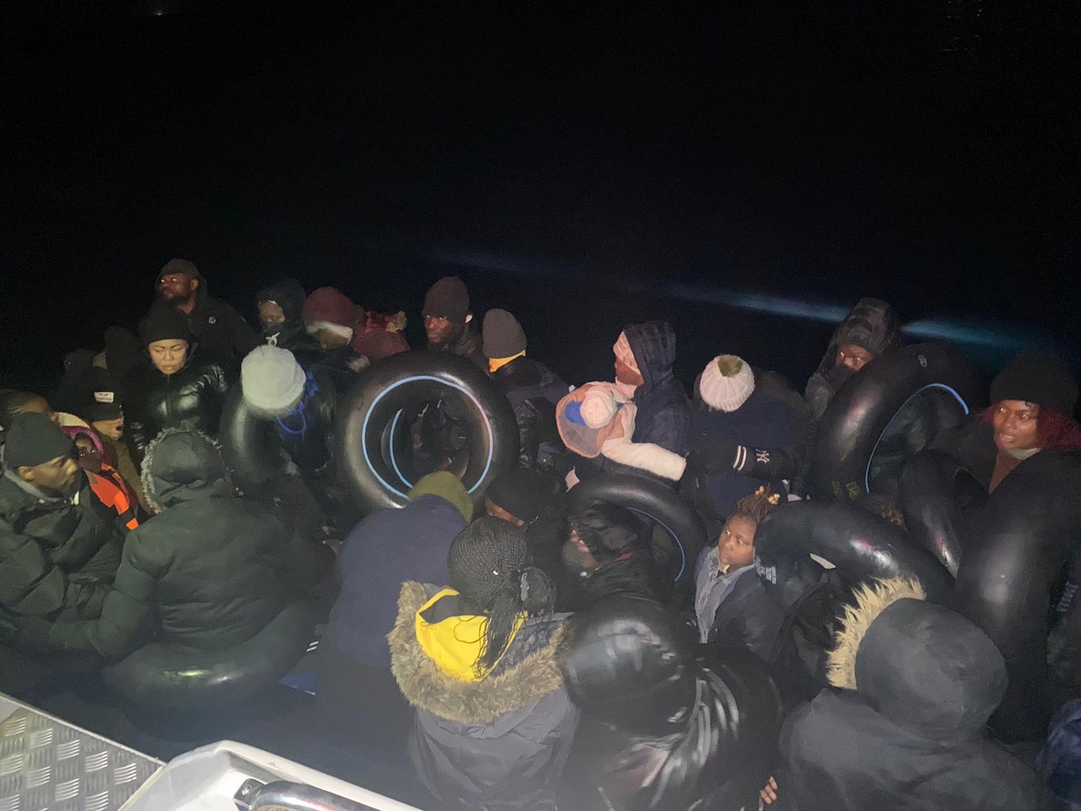 Aydın açıklarında 39 düzensiz göçmen yakalandı