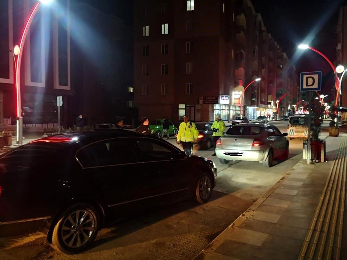 Çorum polisinden şok uygulama