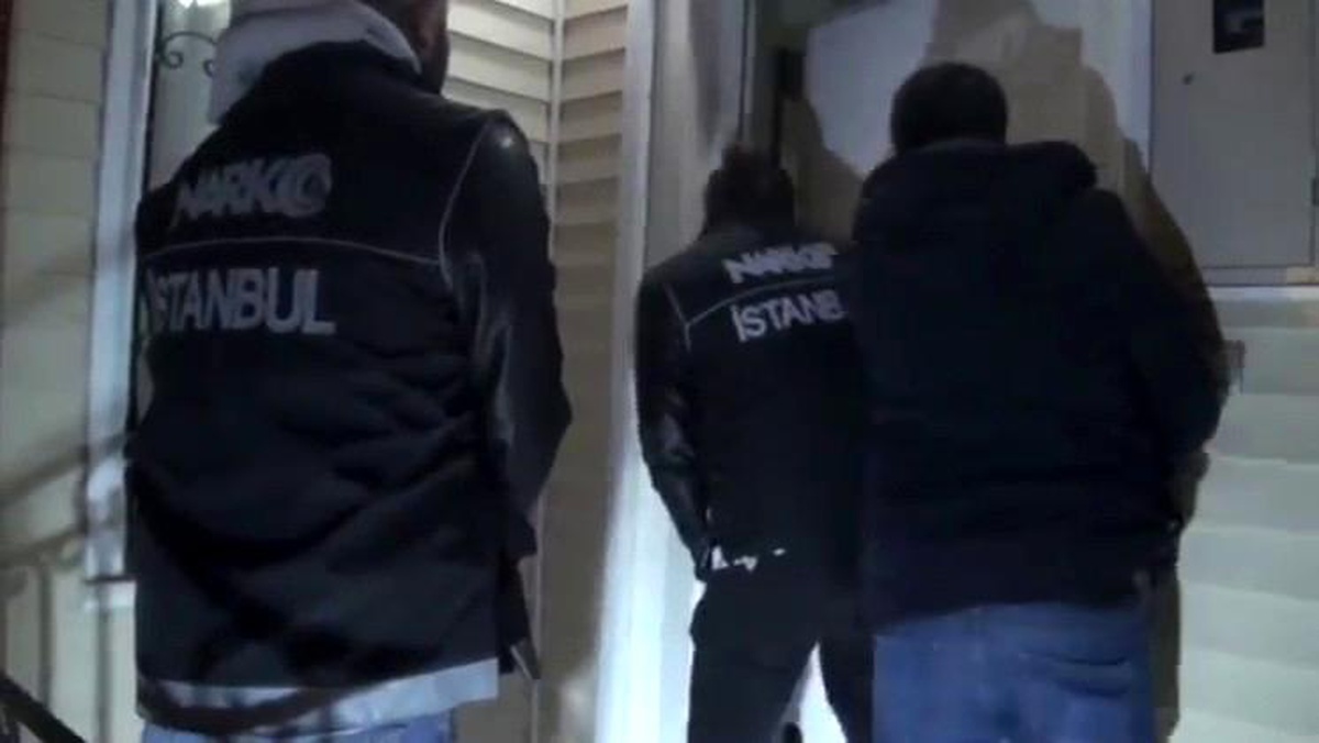 İstanbul\'da uyuşturucu operasyonları: Yılın ilk 3 haftasında 4 bine yakın kişi yakalandı, 613 kilo uyuşturucu ele geçirildi