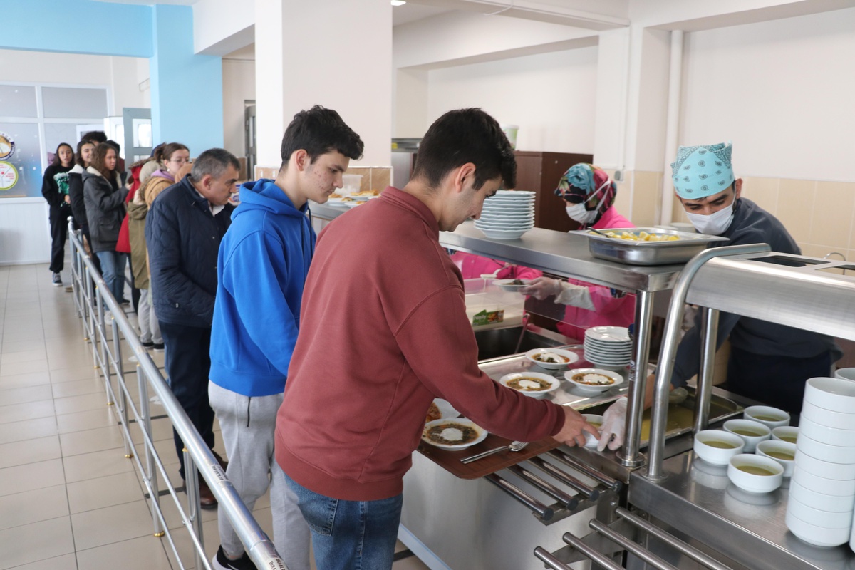 Karabük\'te 10 binden fazla öğrenci yemeğe ücret ödemeyecek