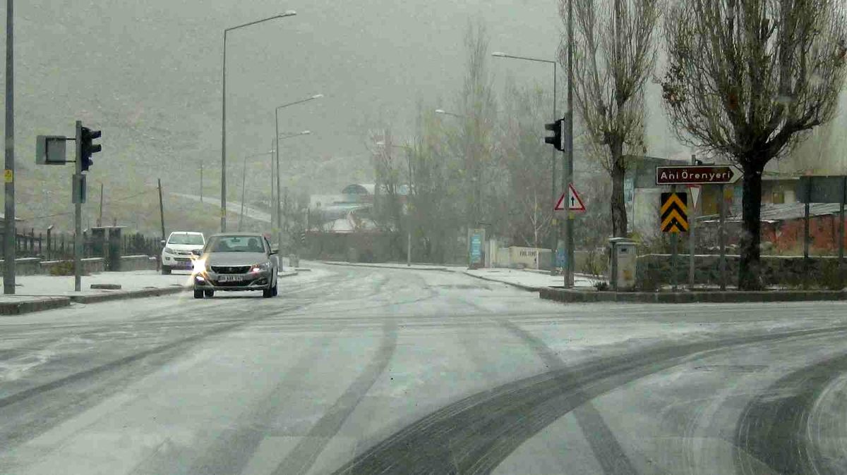 Kars\'ta yağan kar kısa sürede eridi