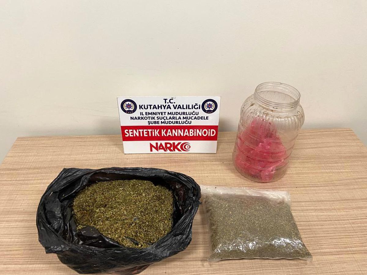Kütahya\'da bir evde 2 bin 224 gram bonzai ele geçirildi