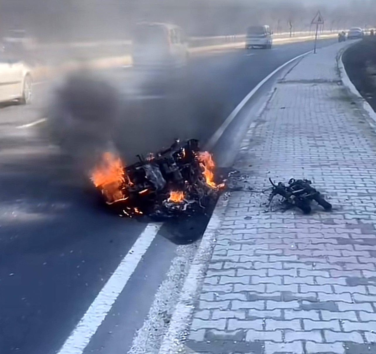 Mardin\'de motosiklet tutkunu kişi canından oldu