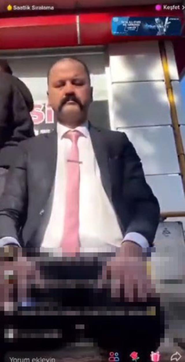 Murat Özdemir sokak ortasında canlı yayın açıp namaz kıldı, tepkiler çığ gibi büyüyor