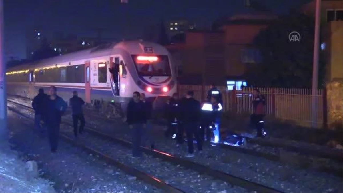 Trenin çarptığı kişi yaşamını yitirdi