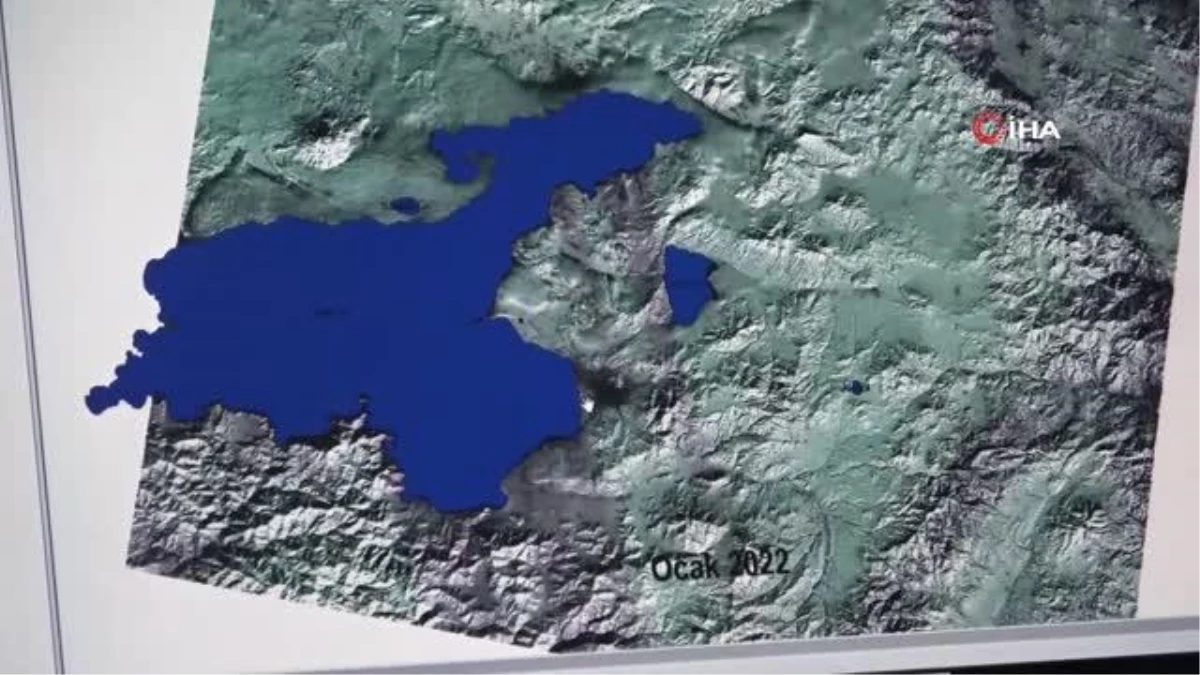 Van Gölü Havzası\'ndaki kuraklık uydu görüntülerine yansıdı