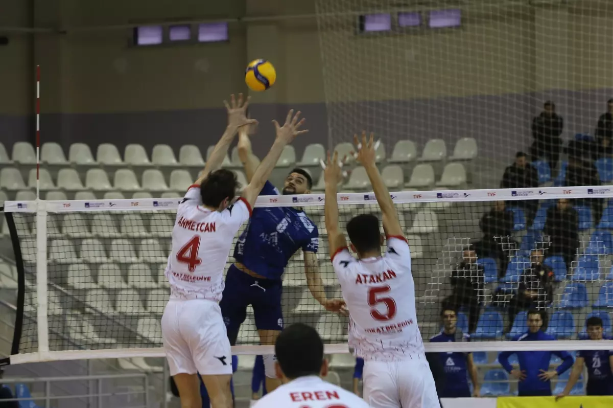 Voleybol: AXA Sigorta Efeler Ligi