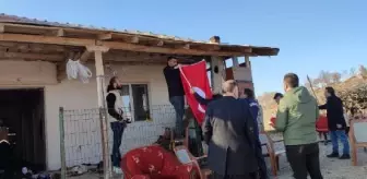 Ağrı'da buzlanan yolda askeri araç devrildi: 2 asker şehit (4)