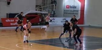 Alanya'da kadın hokeyi heyecanı