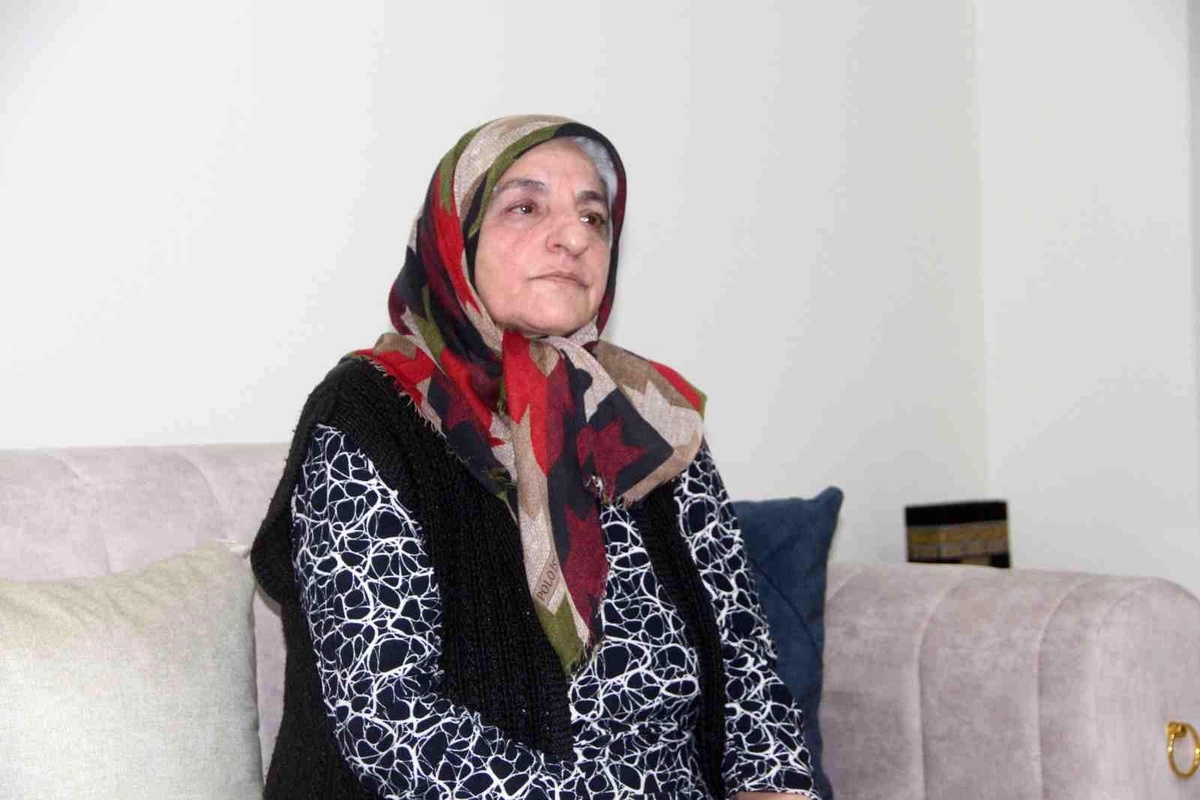 Elazığ depreminde kızını kaybeden acılı anne: "3 yıl hiç unutamadım, sanki kızımı yeni gömdüm"