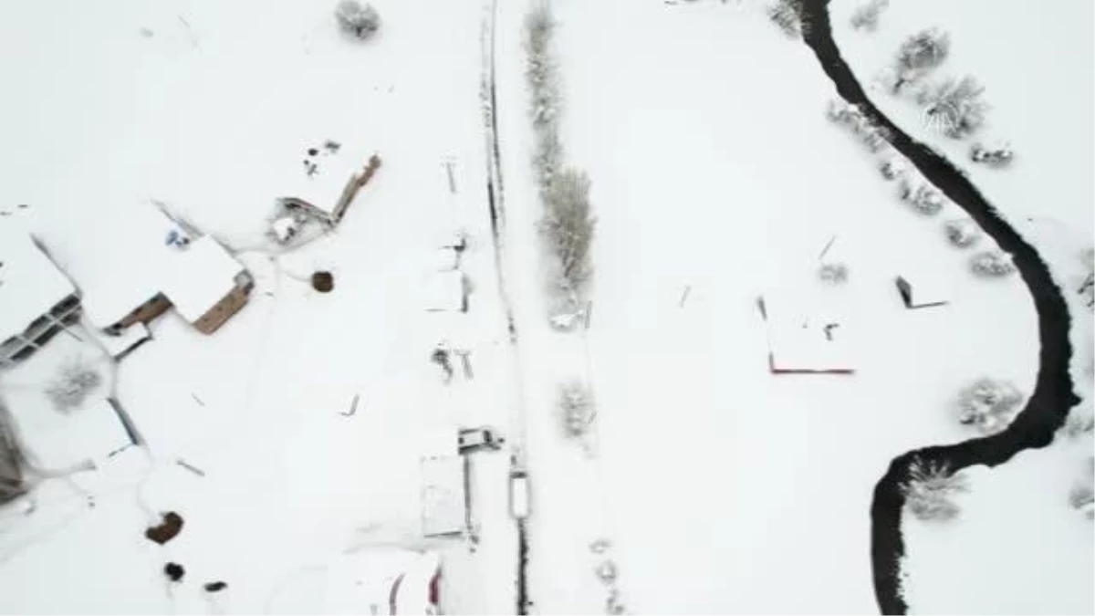 Geçen yıl karla kaplı Ovacık\'ta en kurak kış yaşanıyor