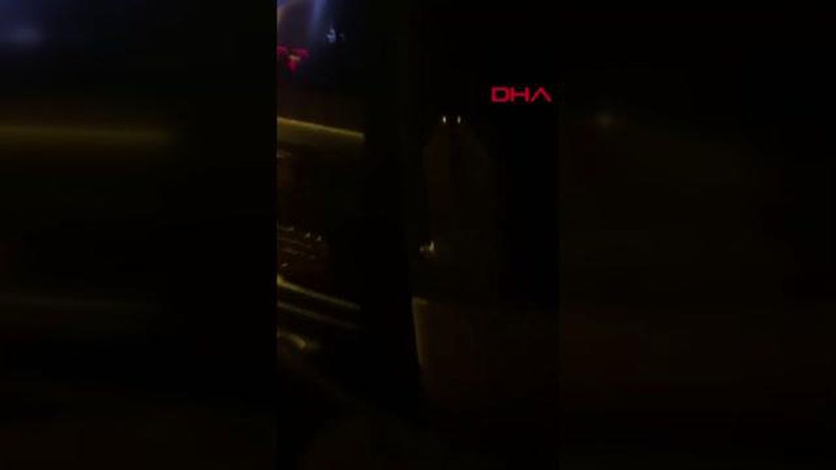 İSTANBUL-AVCILAR'DA KLİMA ÇALMAYA ÇALIŞAN HIRSIZLAR OTOMOBİL SÜRÜCÜSÜNÜ GÖRÜNCE KAÇTI