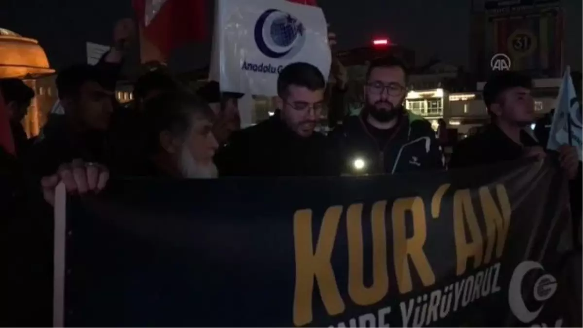 İsveç\'te Kur\'an-ı Kerim\'in yakılması protesto edildi