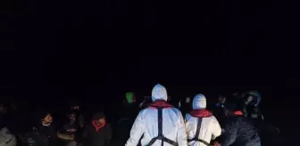 İzmir açıklarında itilen 114 düzensiz göçmen kurtarıldı