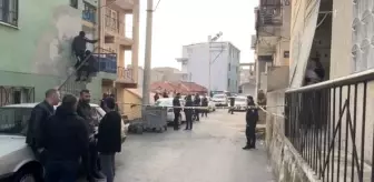 İzmir'de sokak ortasında silahlı çatışma: 3 yaralı