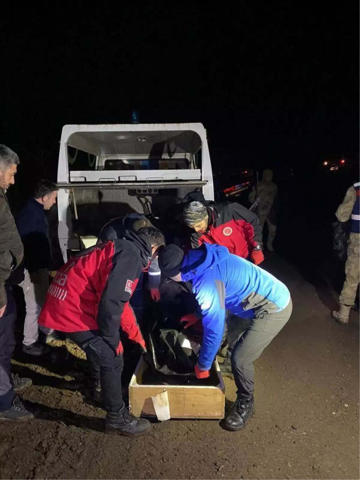 Kayıp olarak aranırken, dere yatağında ölü bulundu