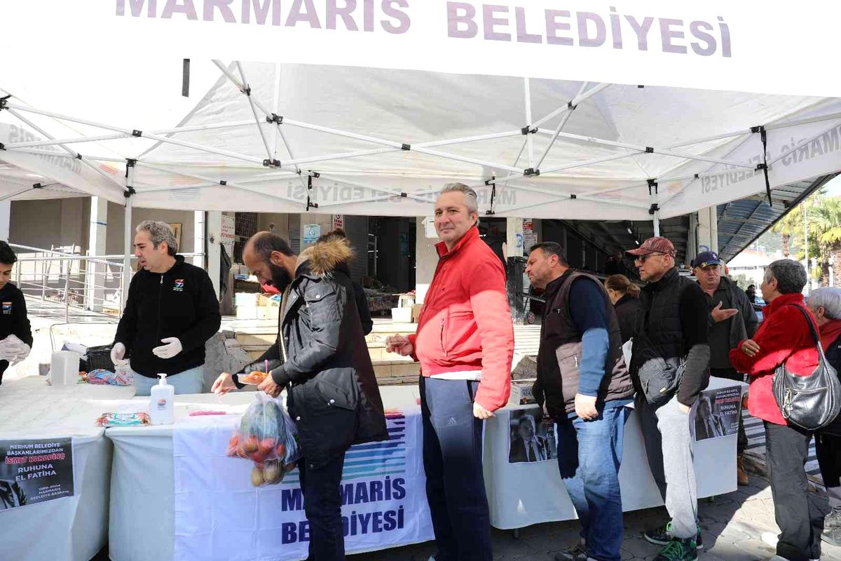 Marmaris\'te eski başkan Karadinç unutulmadı