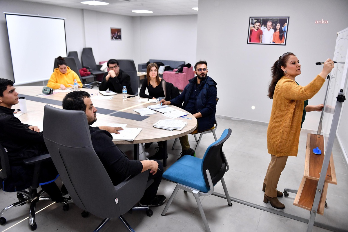 Mersin Büyükşehir Mercek Eğitim Merkezi\'nden Ücretsiz Rusça Kursu