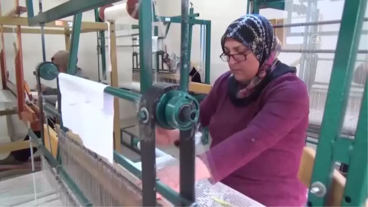 Merzifon dokuması kadınların elinde geleceğe taşınıyor