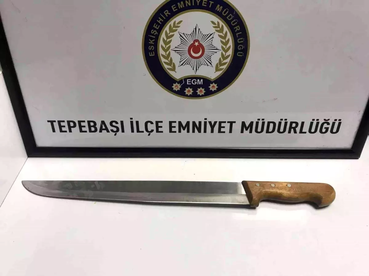 Motosikletli kuryelere döner bıçağıyla saldıran 2 kişi yakalandı