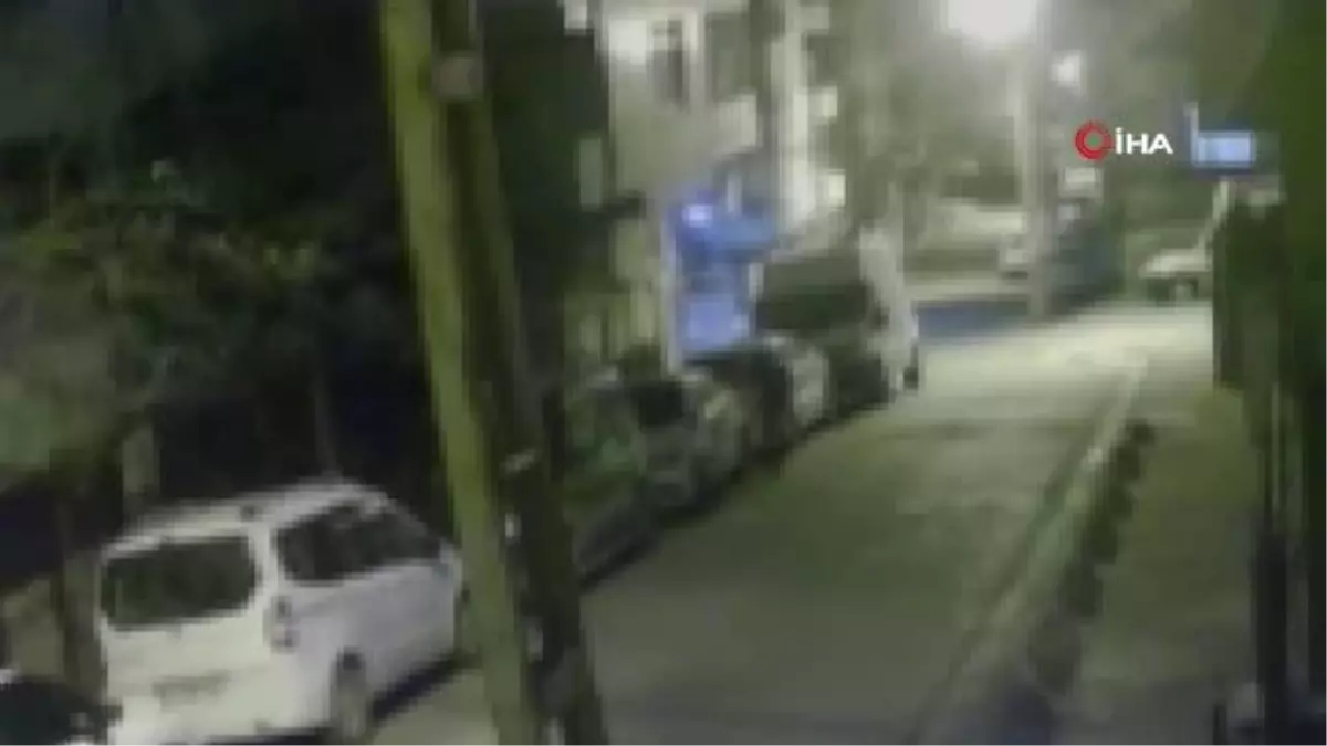 Park halindeki araçların lastiklerini kesip böyle kaçtı
