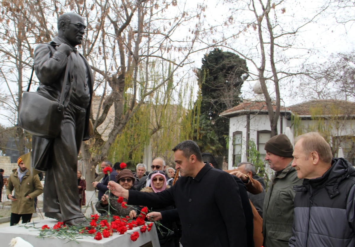 Sinop\'ta gazeteci yazar Uğur Mumcu\'nun heykelinin açılışı yapıldı