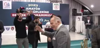 Bayrampaşa Belediyesi ilçedeki amatör spor kulüplerine destek programı düzenledi