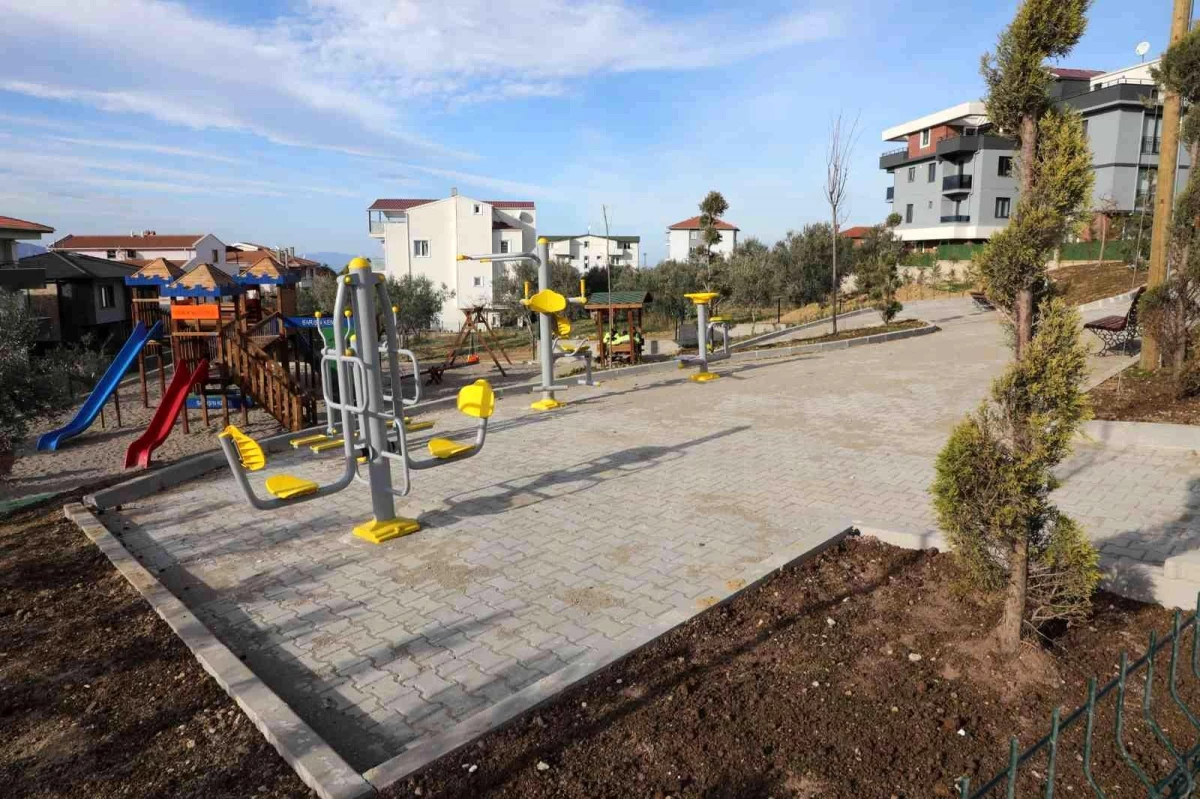 Gemlikli çocuklar yeni parklarına kavuştu