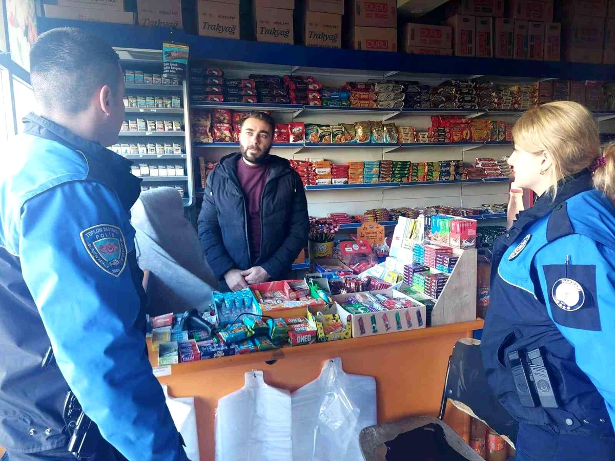 Hakkari polisi bilgilendirme çalışmalarını sürdürüyor