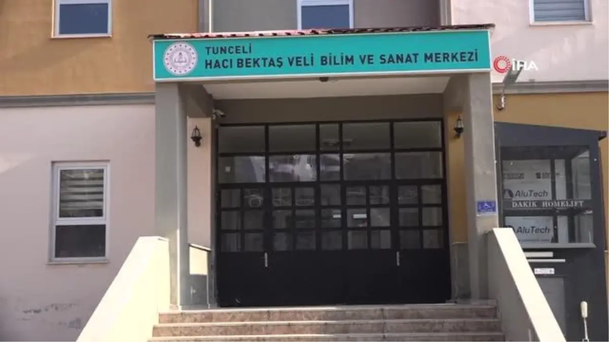 Öğrenciler, kış okulunda hem öğreniyor, hem eğleniyorlar