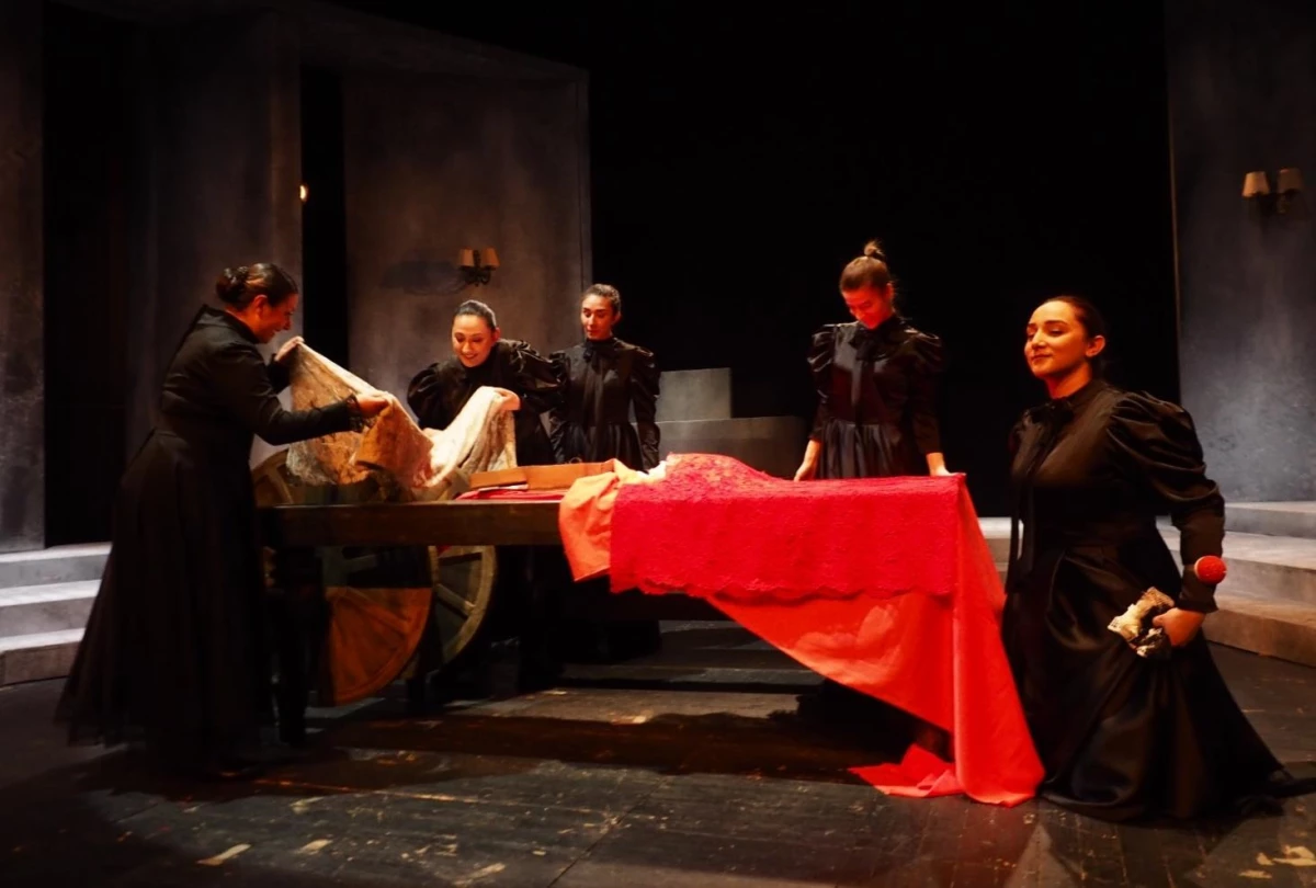 Sivas Devlet Tiyatrosu "Bernarda Alba\'nın Evi" oyununu sahneleyecek