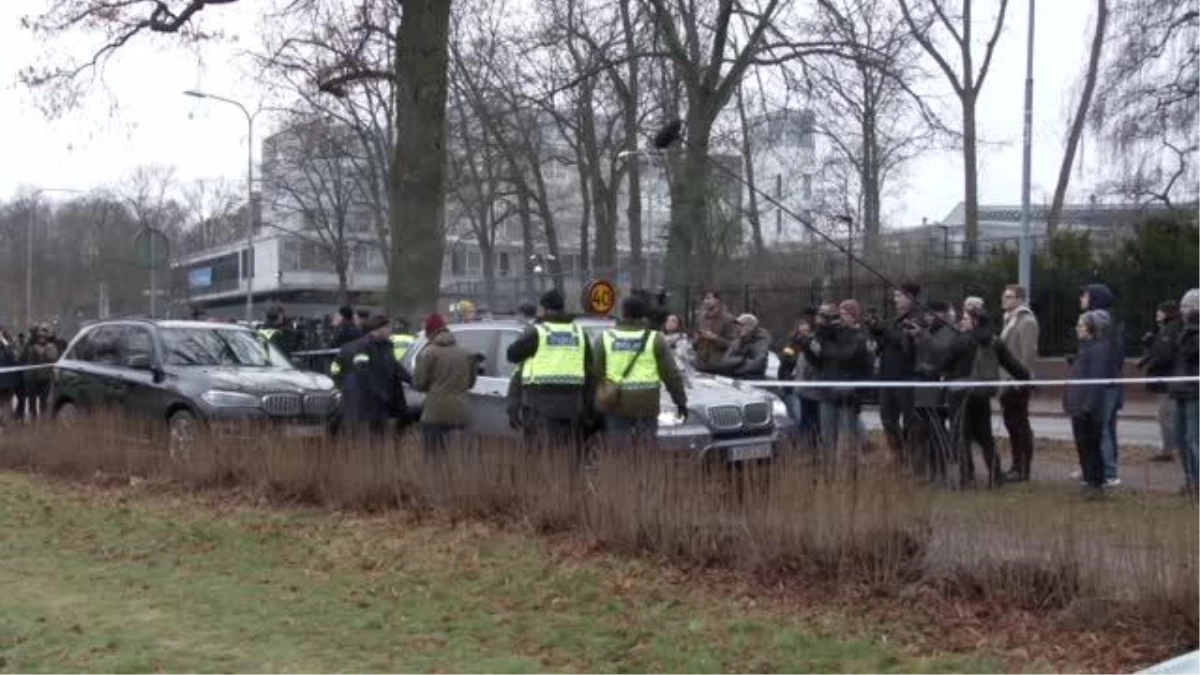 STOCKHOLM - İsveç polisinin, provokasyondan önce gözaltına aldığı arkadaşını Paludan\'ın ısrarıyla serbest bıraktığı ortaya çıktı